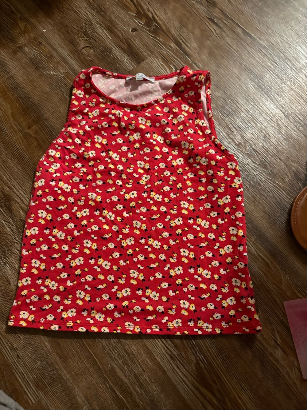 gaze Red Floral Sleeveless Tank